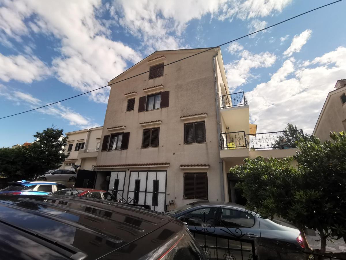 Guest House Dijana Кралєвиця Екстер'єр фото