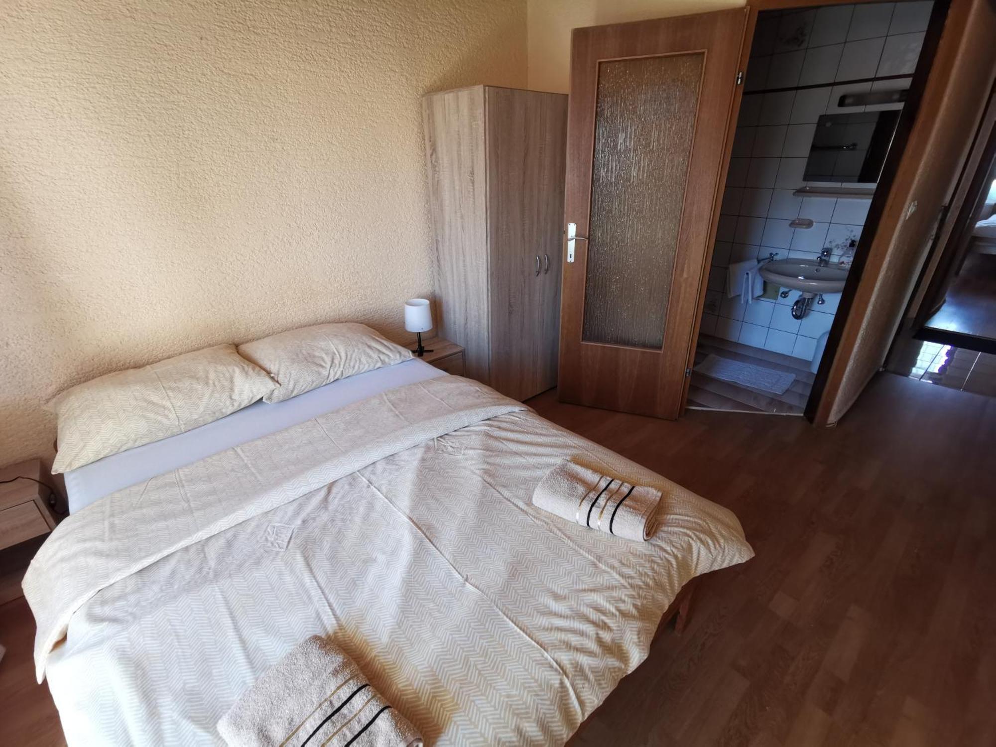 Guest House Dijana Кралєвиця Екстер'єр фото