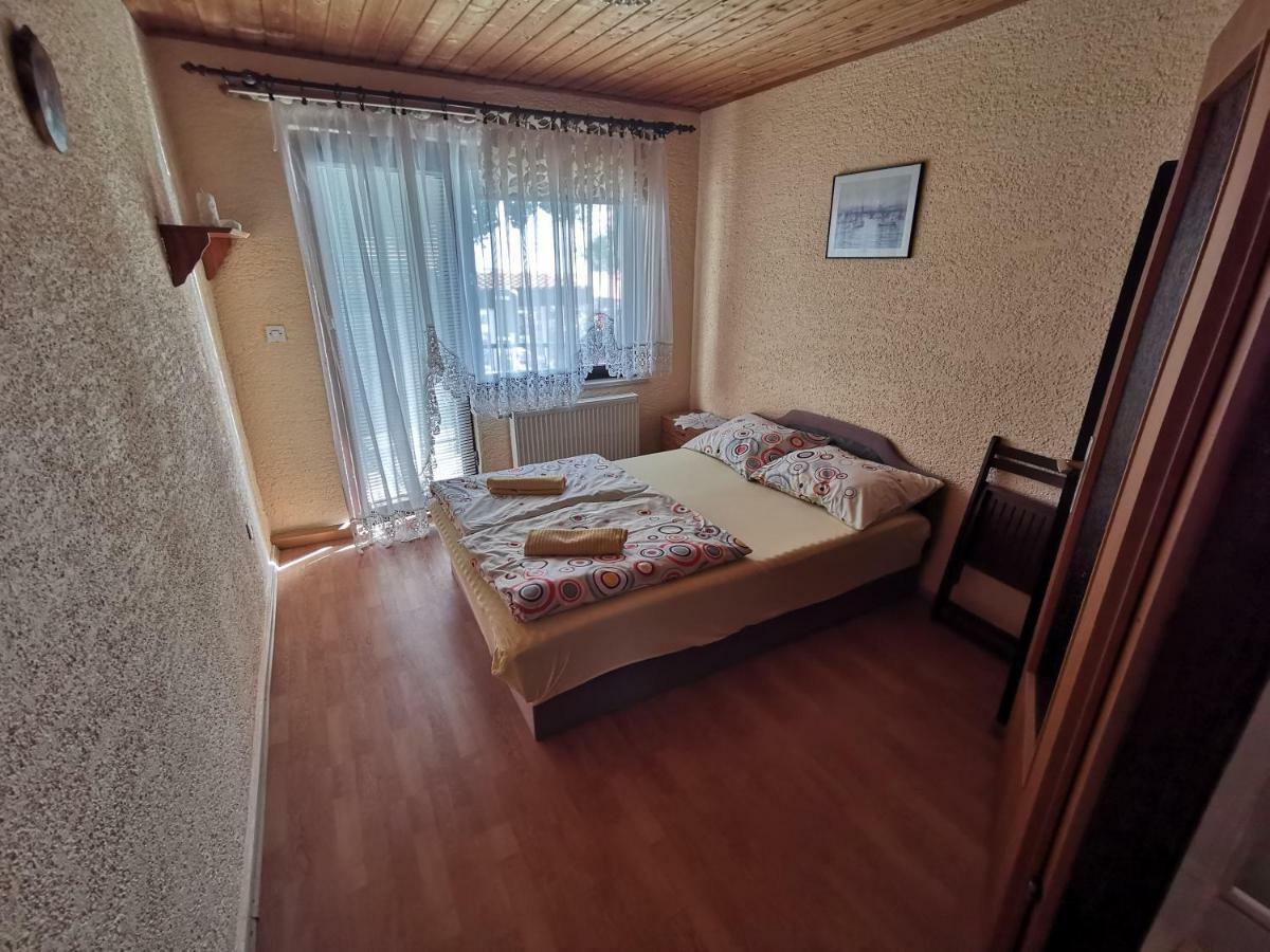 Guest House Dijana Кралєвиця Екстер'єр фото